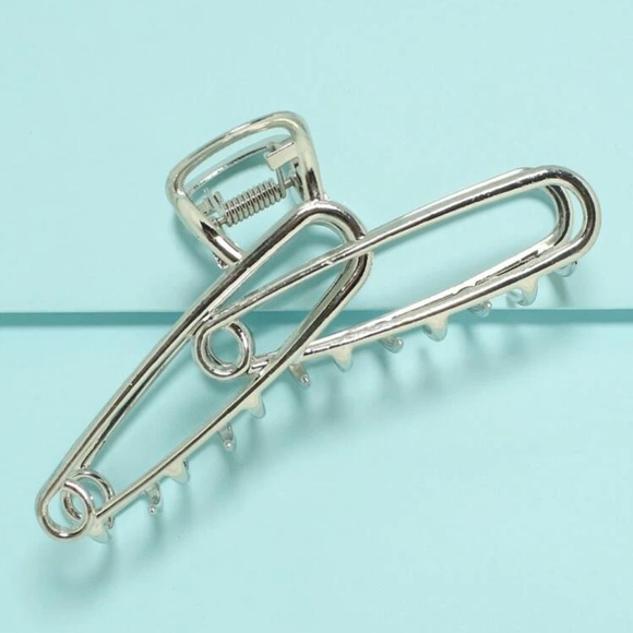 Accessories - Safety pin design hair claw